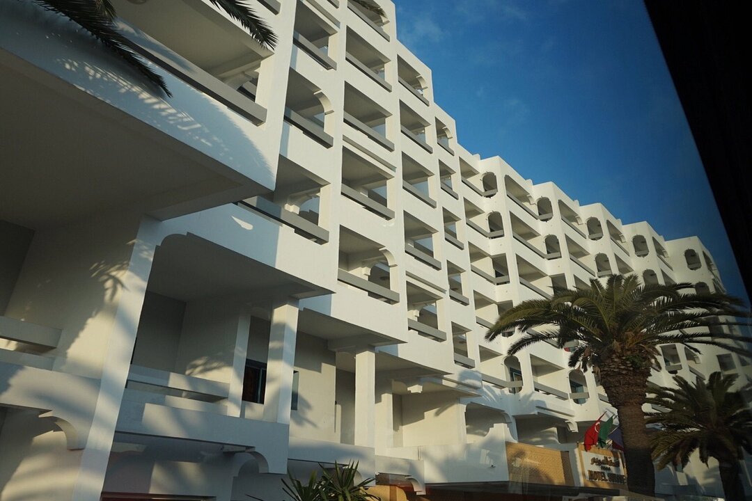 Hotel De La Corniche