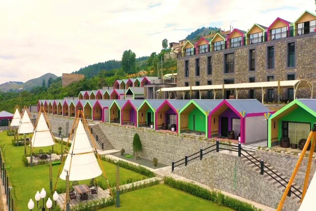 IYI Luxury Inn Swat
