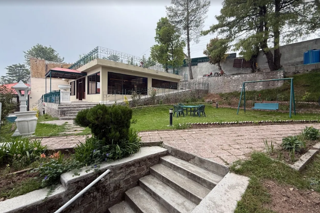 RockCliff Resort Murree