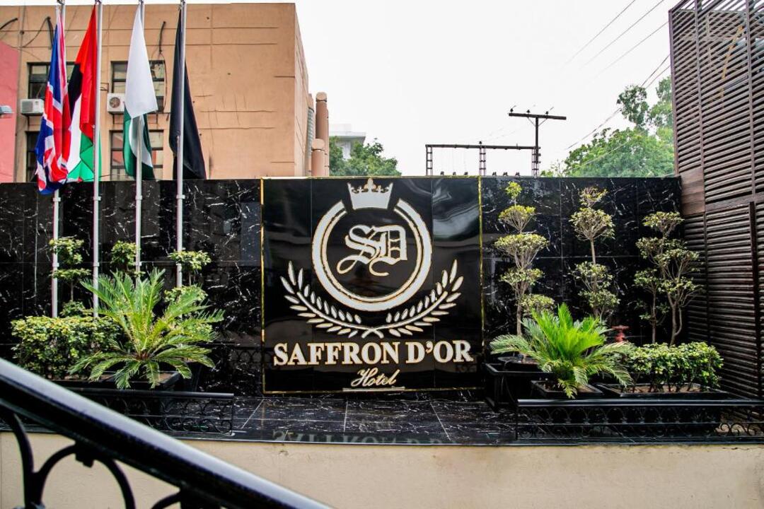 Saffron D'or Hotels Lahore