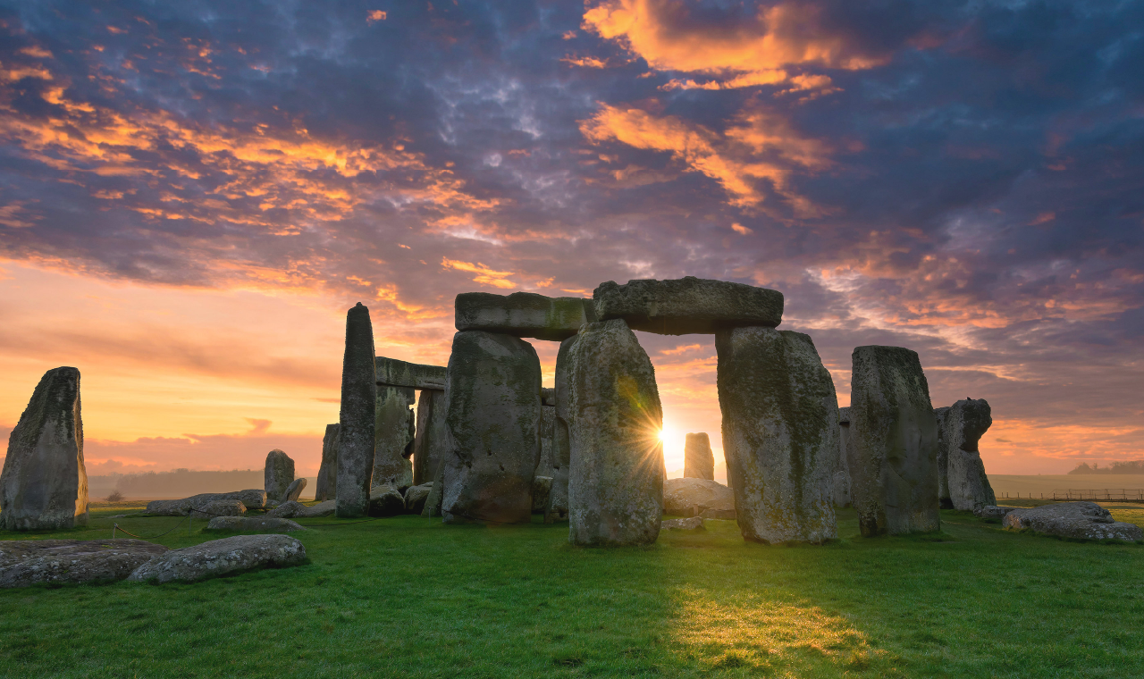 Day tour to Stonehenge and Roman Baths from London