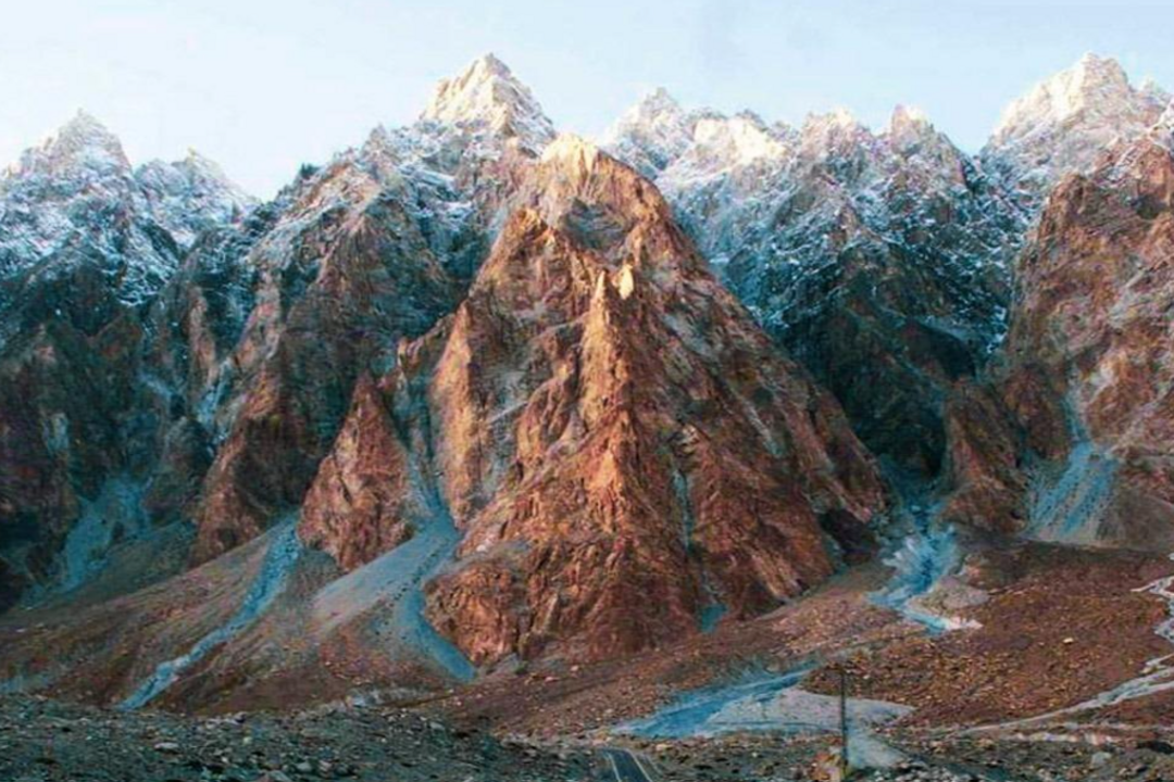 Passu Cones