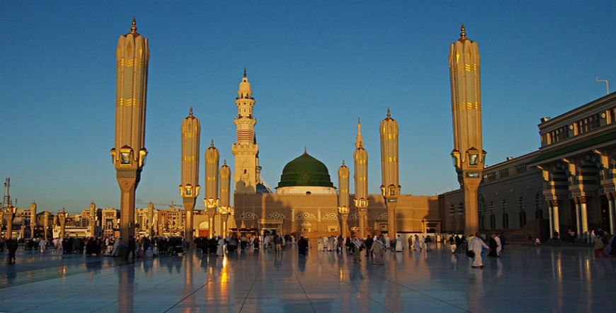 Umrah Package 3 Star For 14 Nights